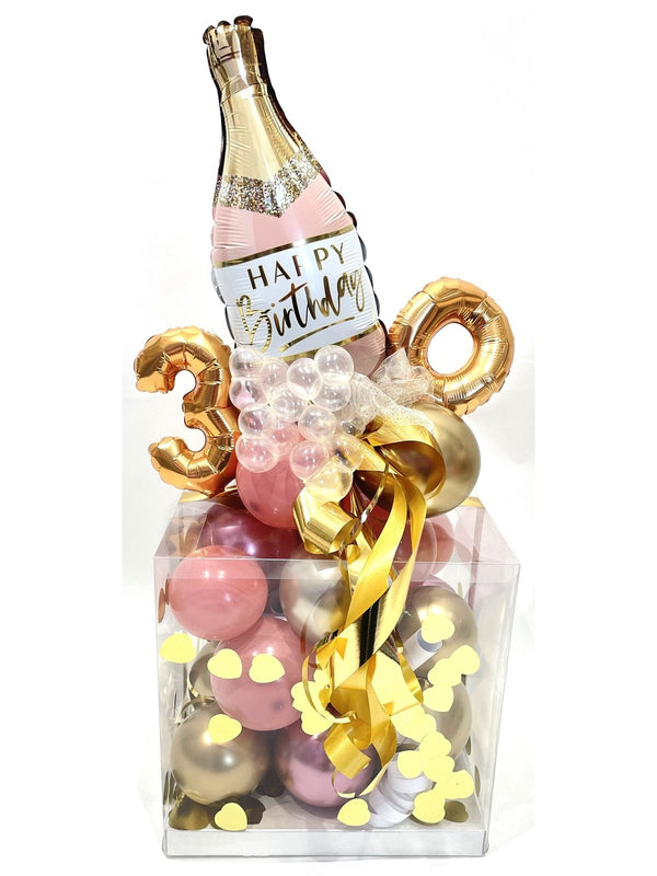 Geschenkbox Geburtstag mit Sektflasche, Zahlen und Luftballon Dekoration